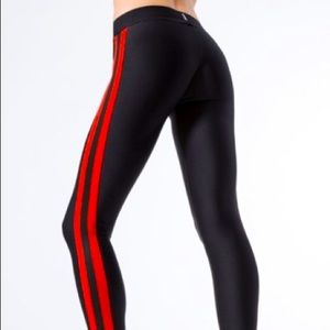 ULTRACOR Ultra High Collegiate Leggings